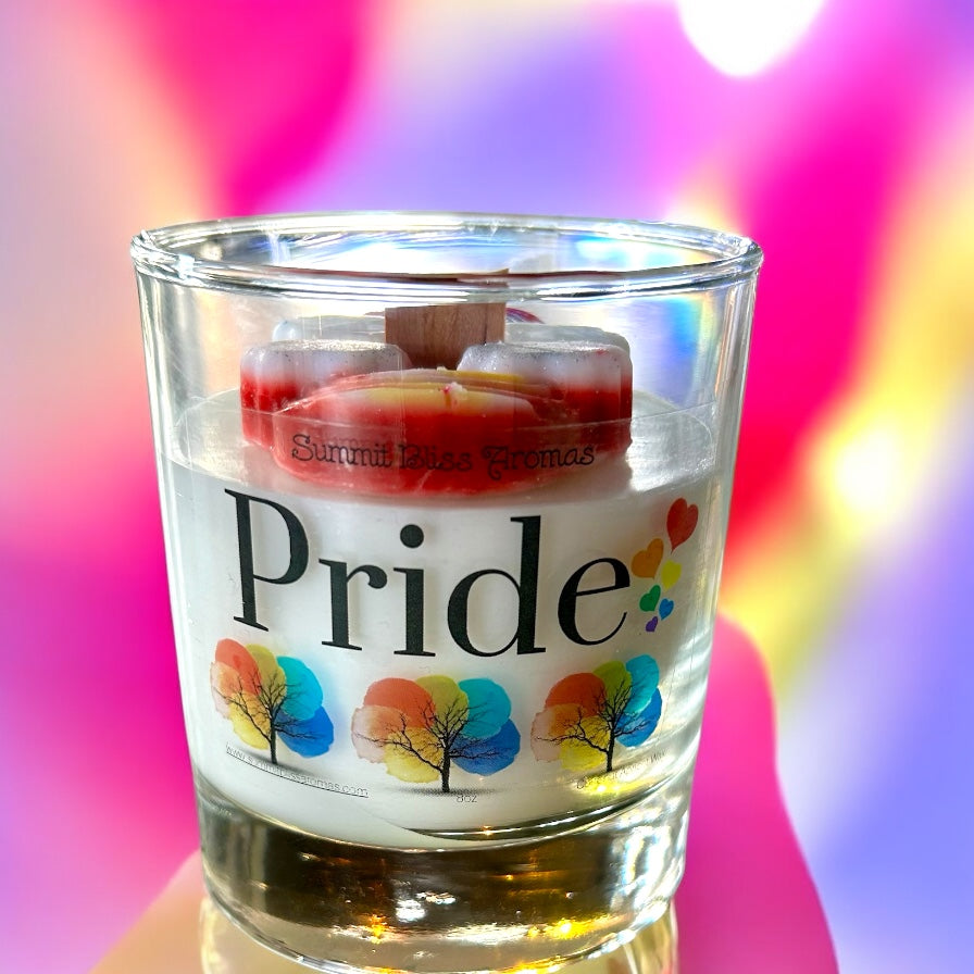 PRIDE Rainbow Hugs Candle - Celebrate Identity with Colourful Rainbows